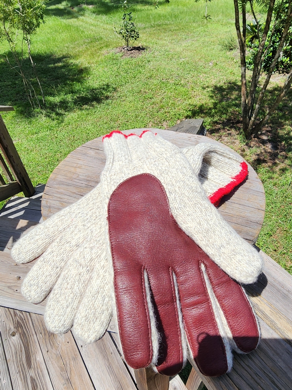 Thinsulate Wool Knit Gloves with Burgundy Leather Palm and Red Trim
